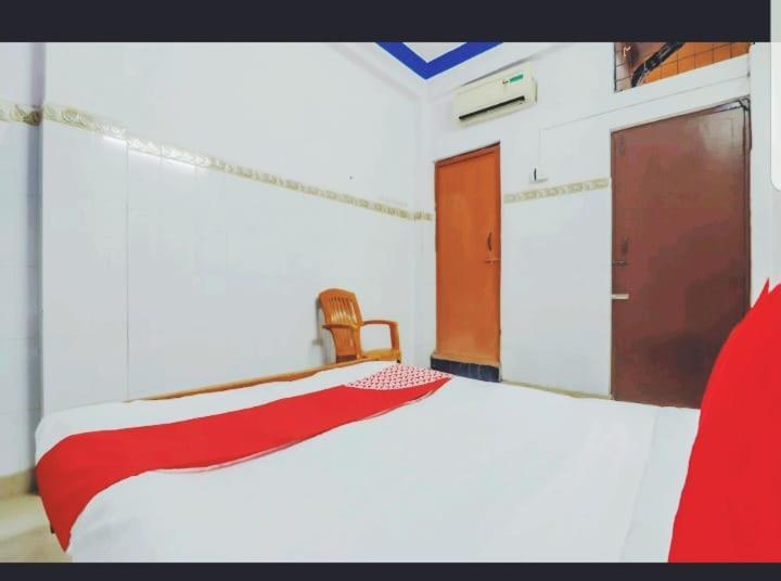 Metro Lodge Hyderabad Eksteriør billede