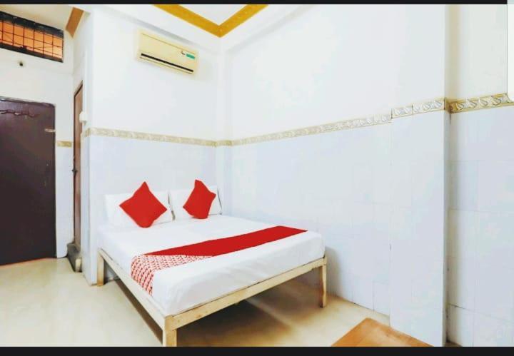 Metro Lodge Hyderabad Eksteriør billede